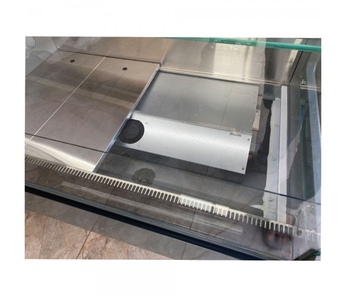 Холодильна вітрина 130 л Gooder BX-1590 Cube