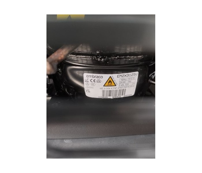 Холодильна вітрина 130 л Gooder BX-1590 Cube