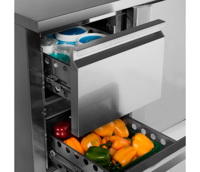 Холодильний стіл 390 л Tefcold BK210 євронормований