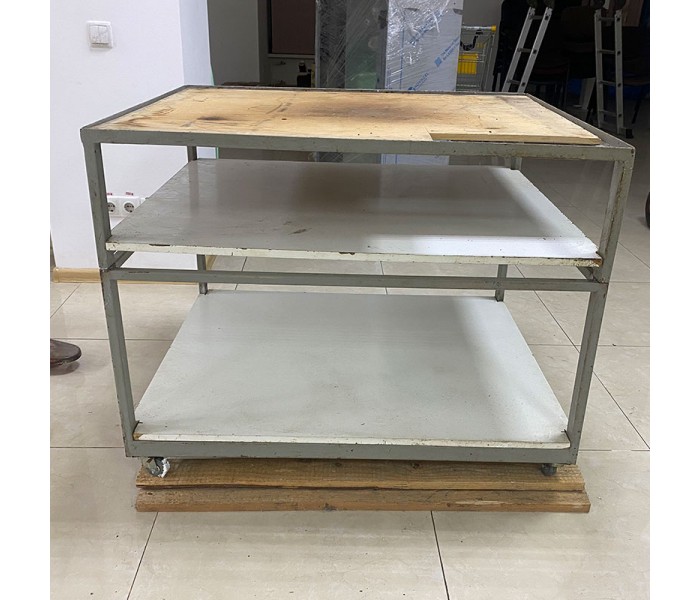 Подставка под печь для пиццы SK с полкой б/у